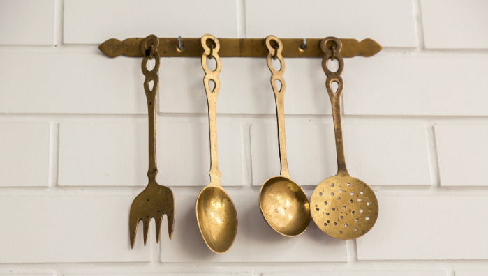 How to Clean Brass Utensils ? 5 Easy ways to clean brass and